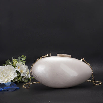 Luxurious Pearl Shell Shaped Evening Clutch Bag