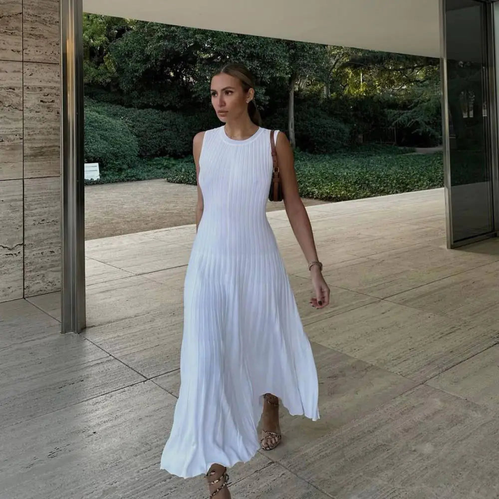 Lora - White Maxi Dress